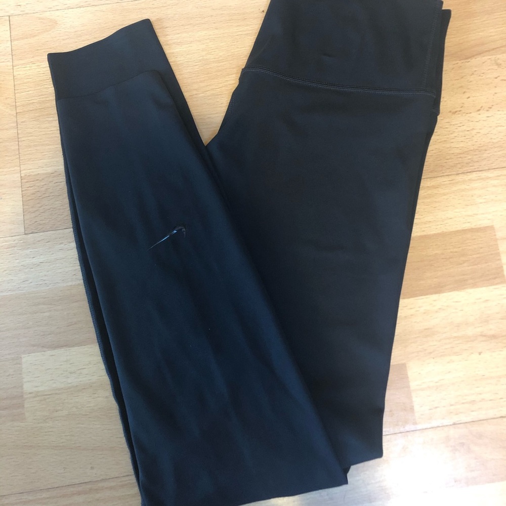 Nike One Luxe black leggings size small